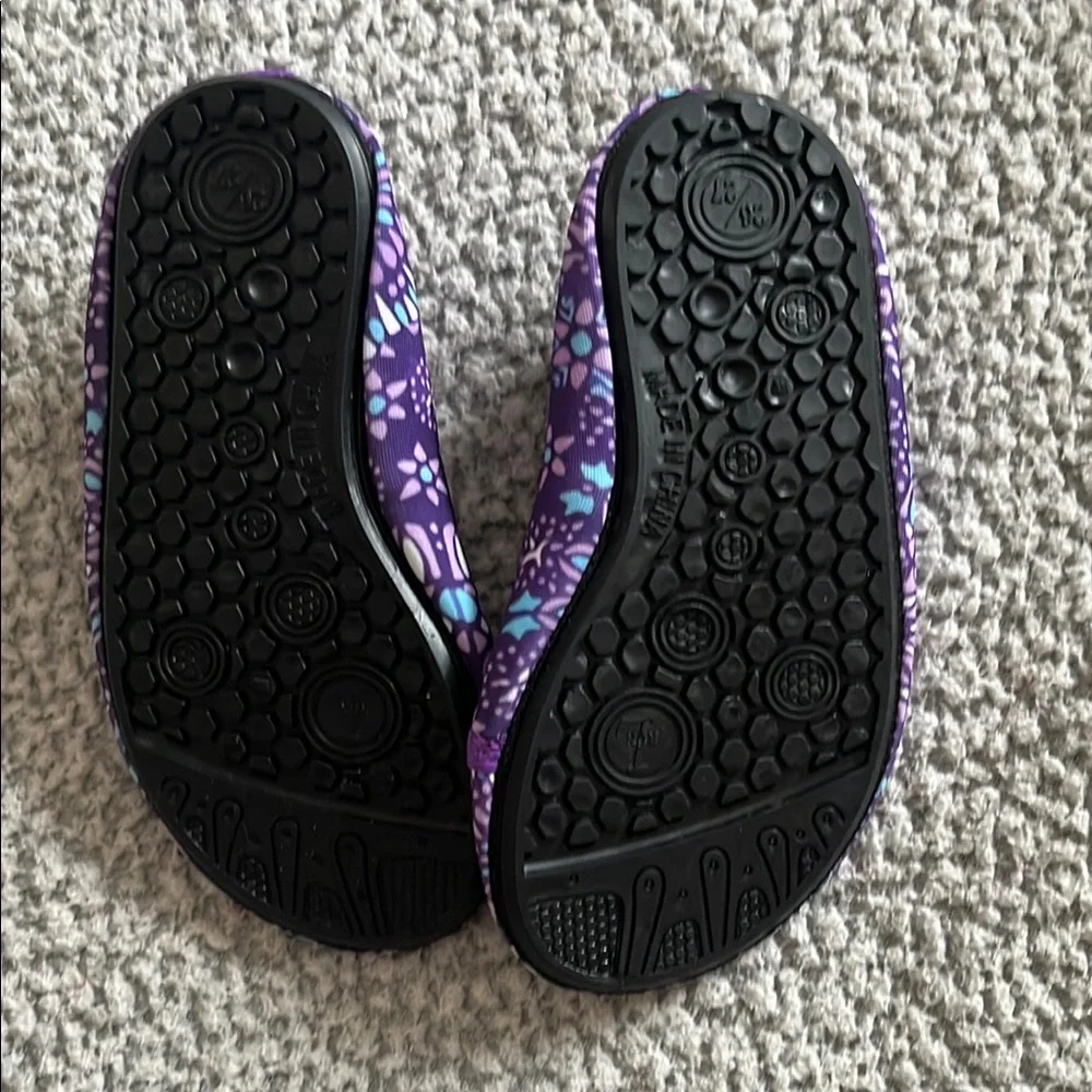 Kids Purple Patterned Slip-On Water Shoes